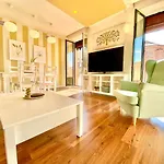 Charming Exclusive La Latina